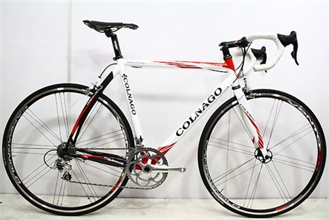 自転車盗難事件db 10年06月 10年06月01日 大阪府箕面市の自転車盗難 ロードバイク コルナゴ モデル不明 白ベース黒赤