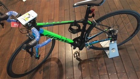 自転車盗難事件db 16年11月 16年11月04日 東京都世田谷区の自転車盗難 ロードバイク Giant Tcrアドバンストプロ1 16 黒緑