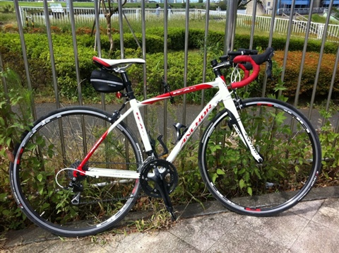 自転車盗難事件db 11年11月 11年11月08日 千葉県市川市の自転車盗難 ロードバイク Anchor Rfa5 11 105仕様 白赤